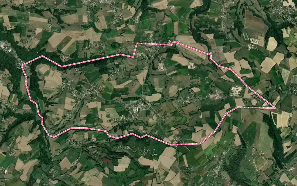 Vue satellite de Montagnieu avec ses contours administratifs