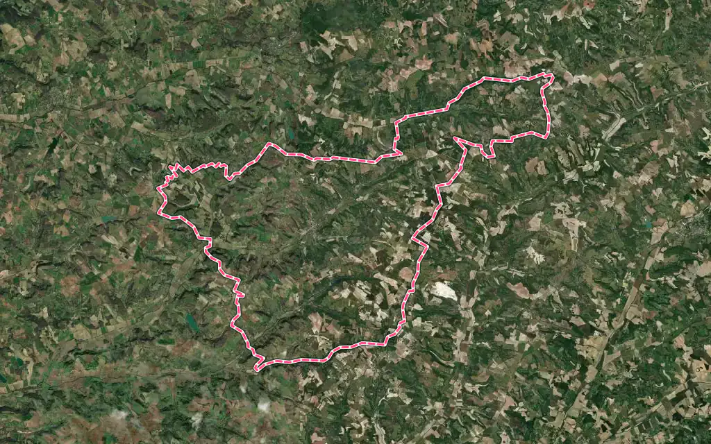 Vue satellite de Montaigu-de-Quercy avec ses contours administratifs
