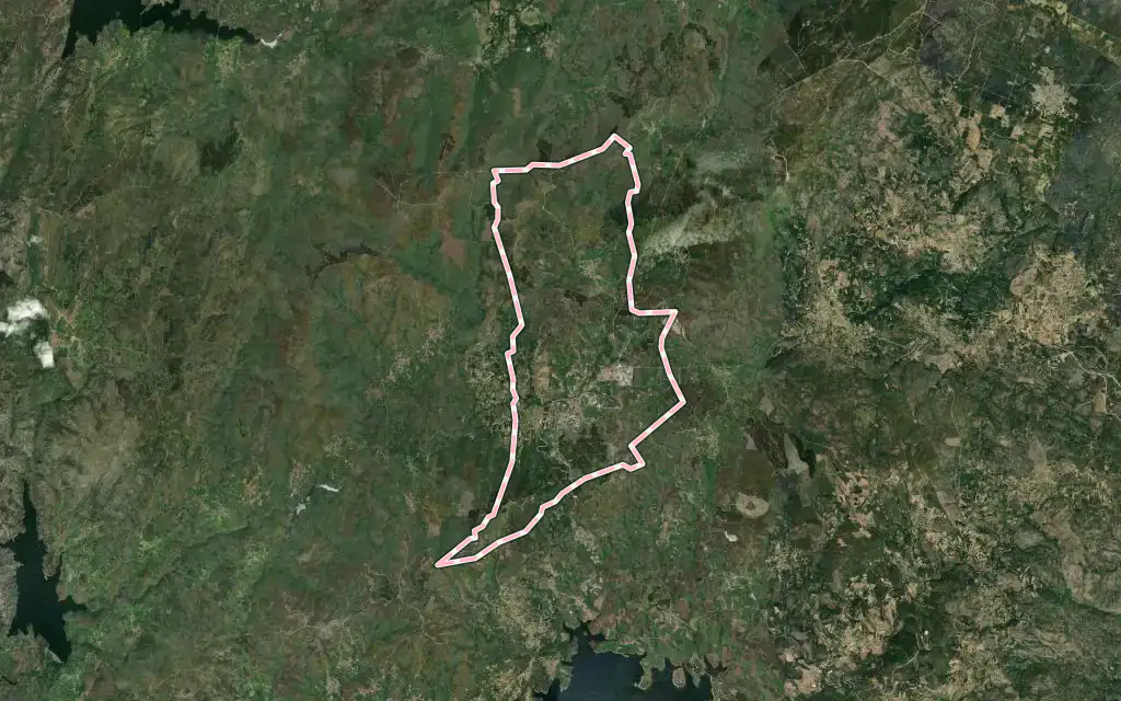 Vista satélite de Montalegre e Padroso con su contorno administrativo