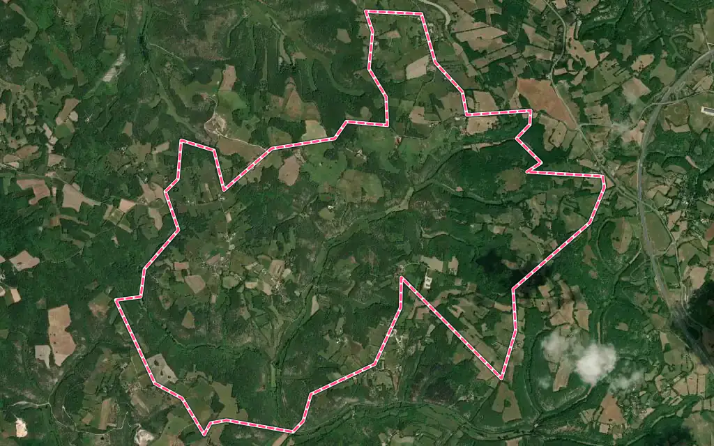 Vue satellite de Montamel avec ses contours administratifs