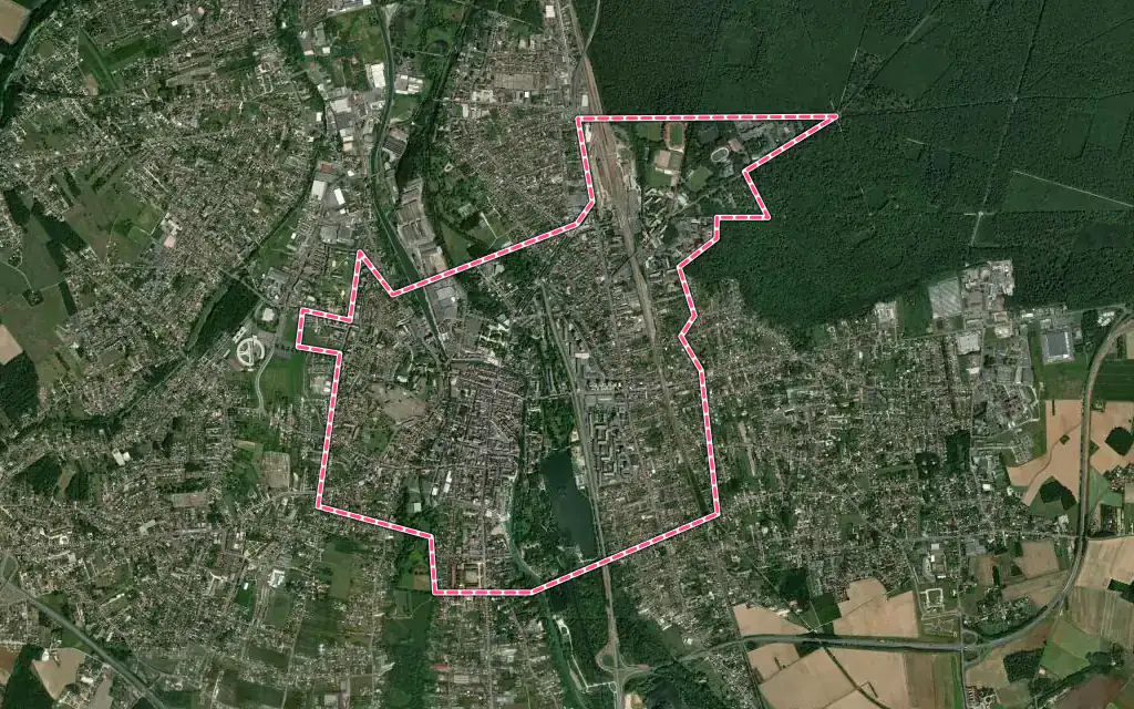 Vue satellite de Montargis avec ses contours administratifs