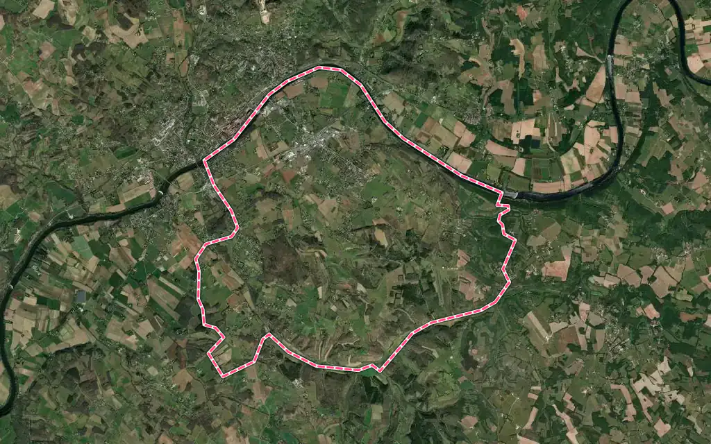 Vue satellite de Montayral avec ses contours administratifs
