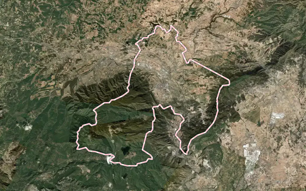 Vista satélite de Montblanc con su contorno administrativo
