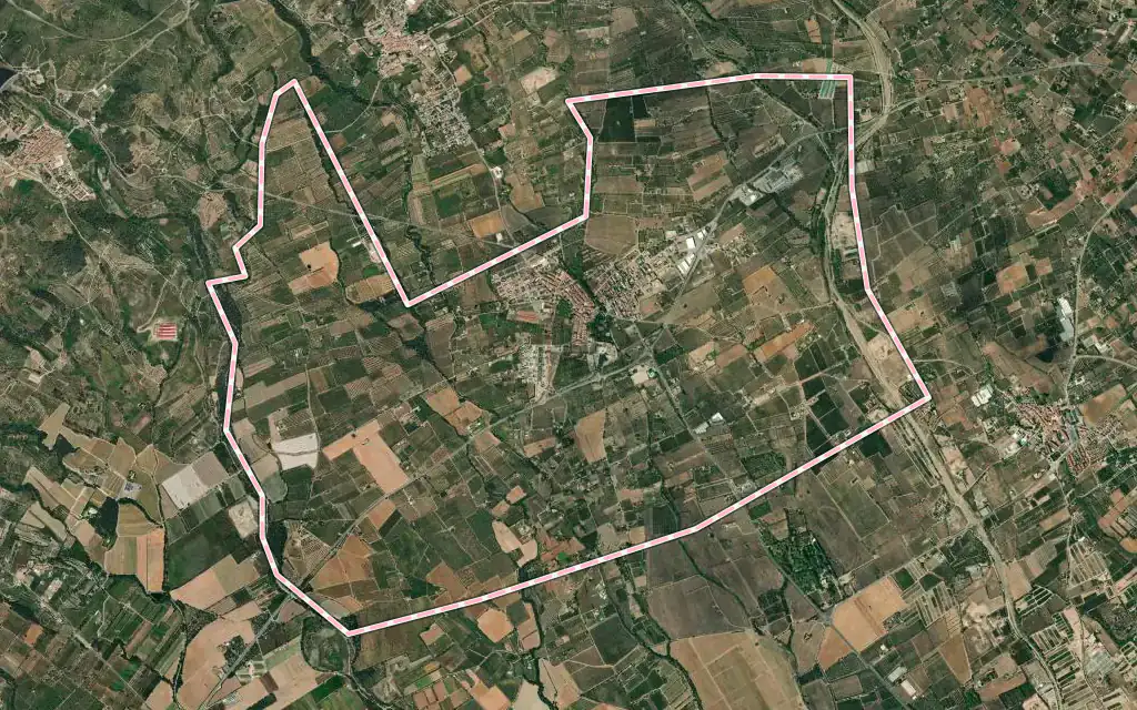 Vista satélite de Montbrió del Camp con su contorno administrativo