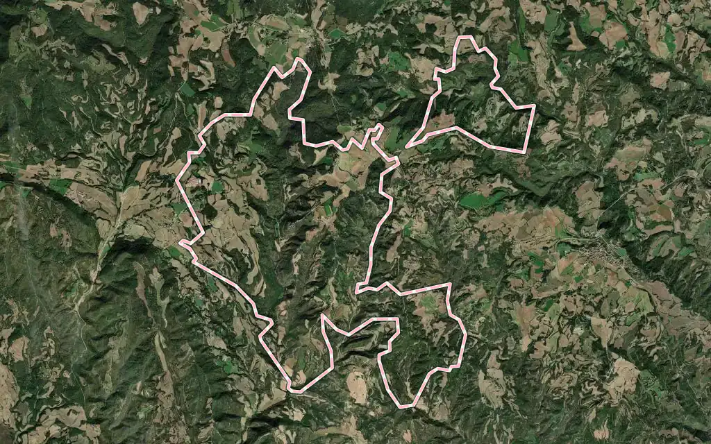 Vista satélite de Montclar con su contorno administrativo
