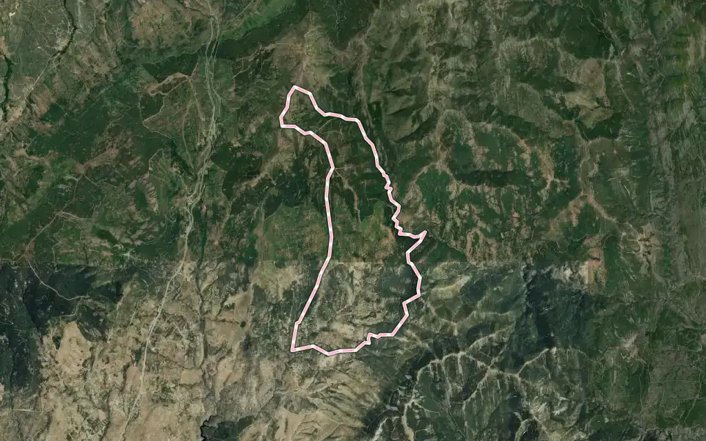 Vista satélite de Montejo de la Sierra con su contorno administrativo