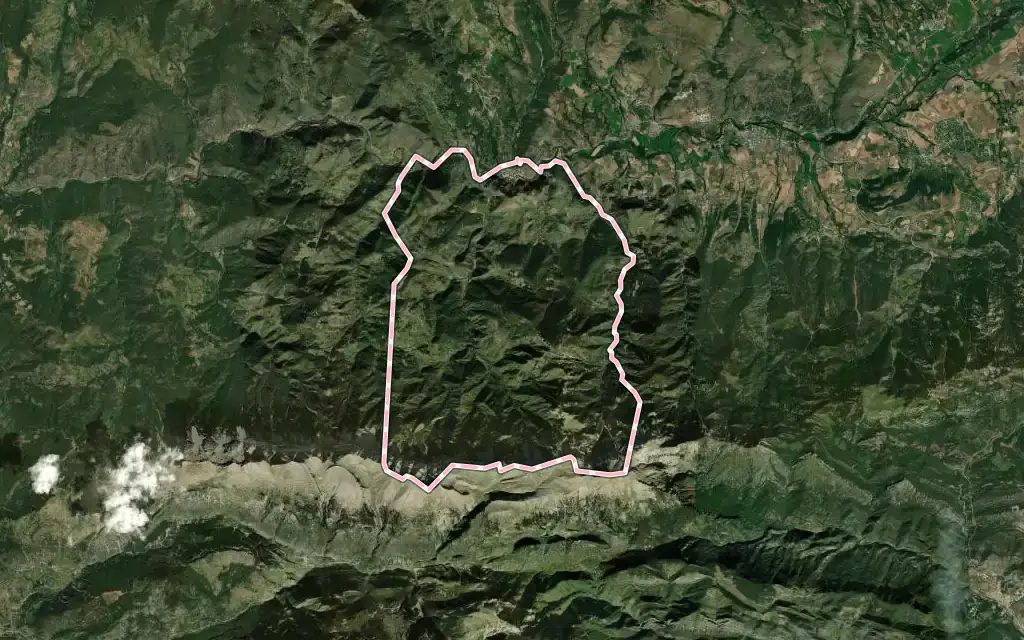 Vista satélite de Montellà i Martinet con su contorno administrativo