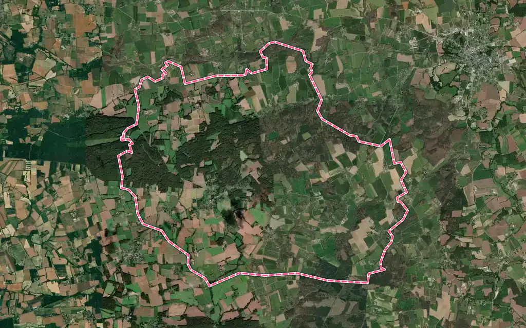 Vue satellite de Monteneuf avec ses contours administratifs