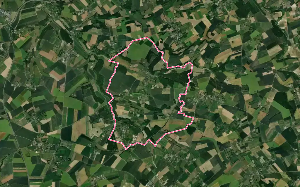 Vue satellite de Montérolier avec ses contours administratifs