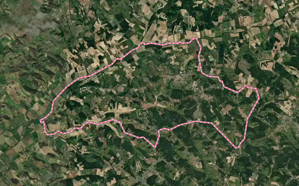 Vue satellite de Montesquieu avec ses contours administratifs