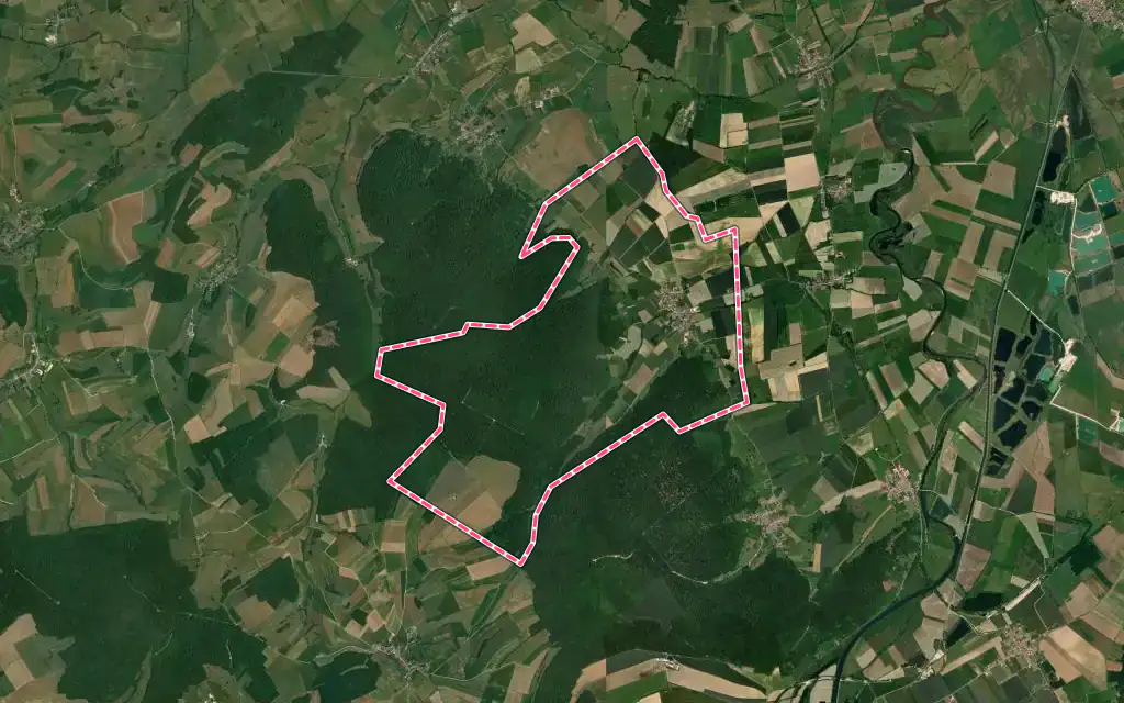 Vue satellite de Montigny-devant-Sassey avec ses contours administratifs