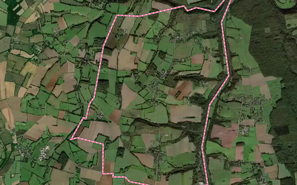 Vue satellite de Montillières-sur-Orne avec ses contours administratifs