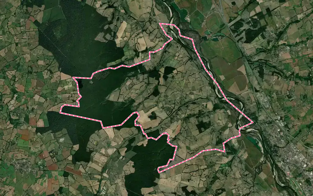 Vue satellite de Montilly avec ses contours administratifs