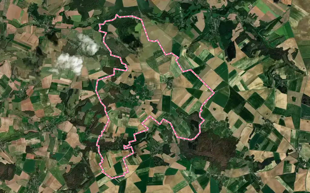 Vue satellite de Montjavoult avec ses contours administratifs