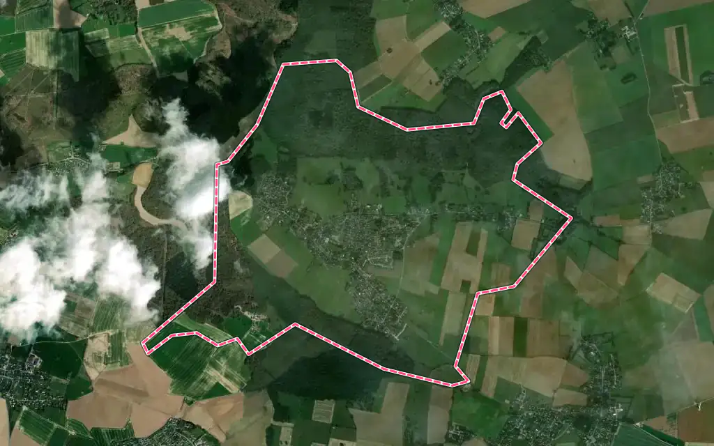 Vue satellite de Montmain avec ses contours administratifs