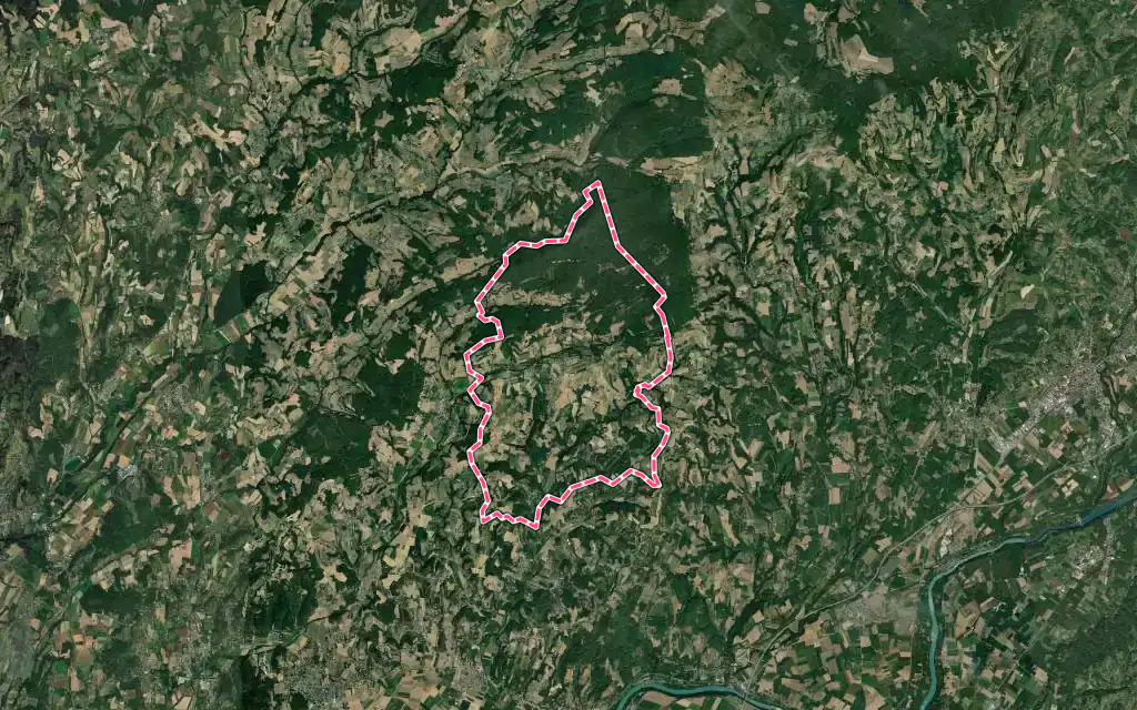 Vue satellite de Montmiral avec ses contours administratifs