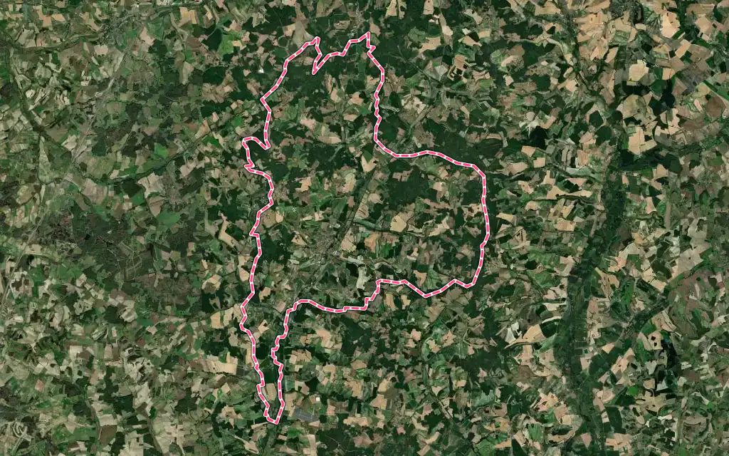 Vue satellite de Montmoreau avec ses contours administratifs