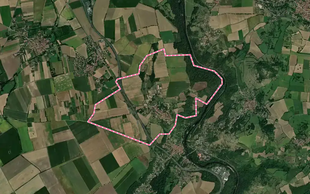 Vue satellite de Montpeyroux avec ses contours administratifs