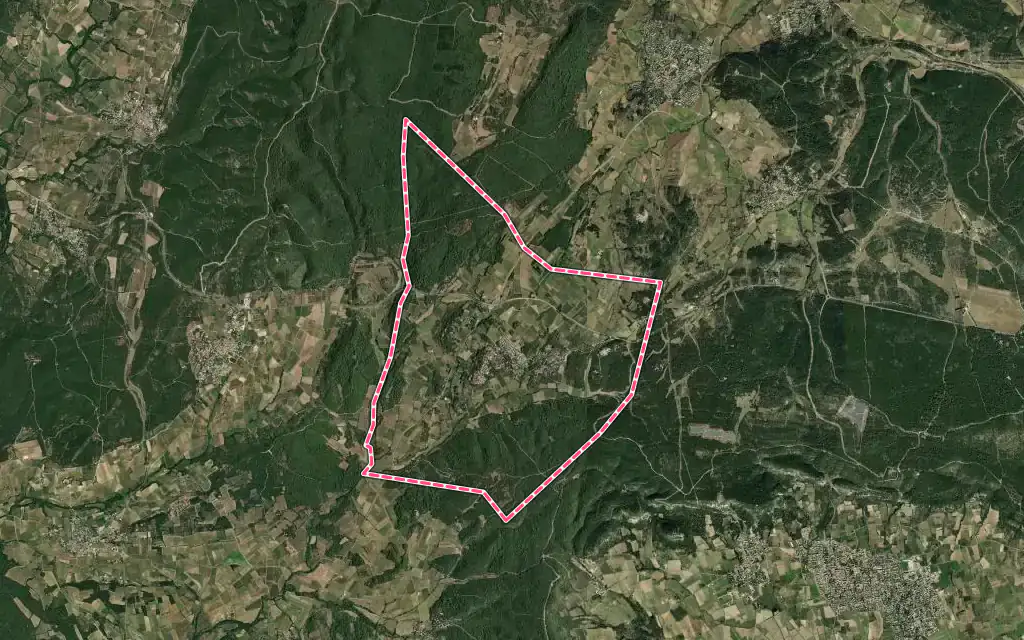 Vue satellite de Montpezat avec ses contours administratifs