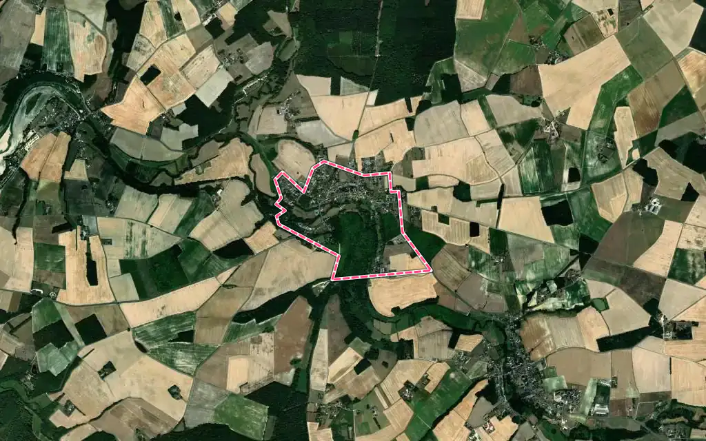 Vue satellite de Montrésor avec ses contours administratifs