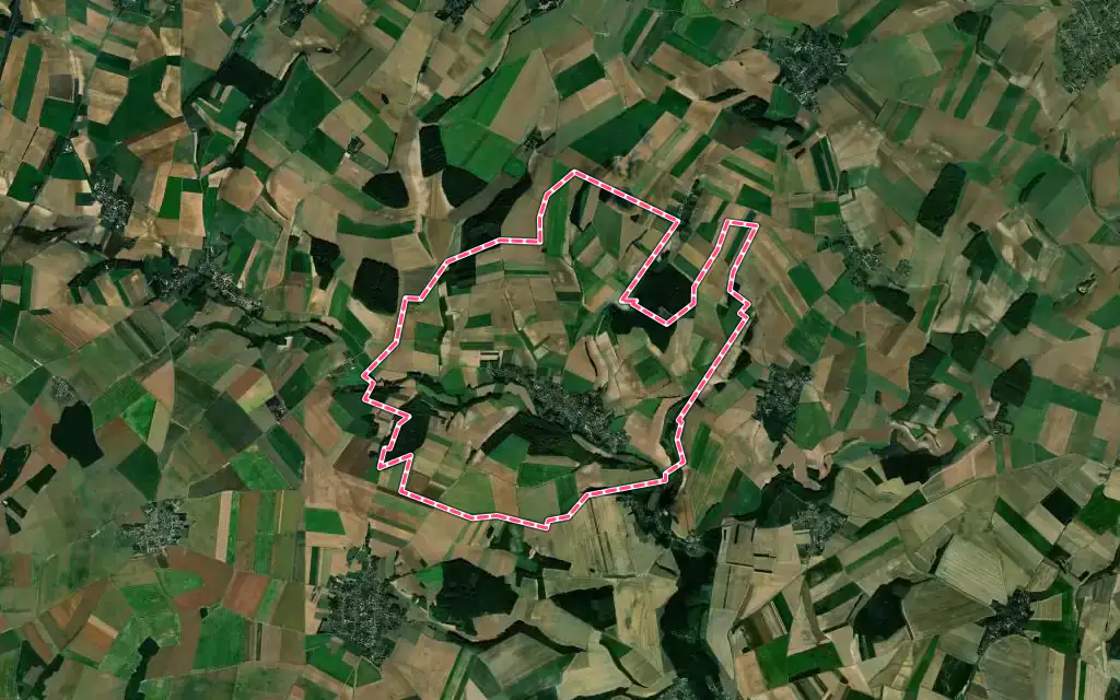 Vue satellite de Montreuil-sur-Brêche avec ses contours administratifs
