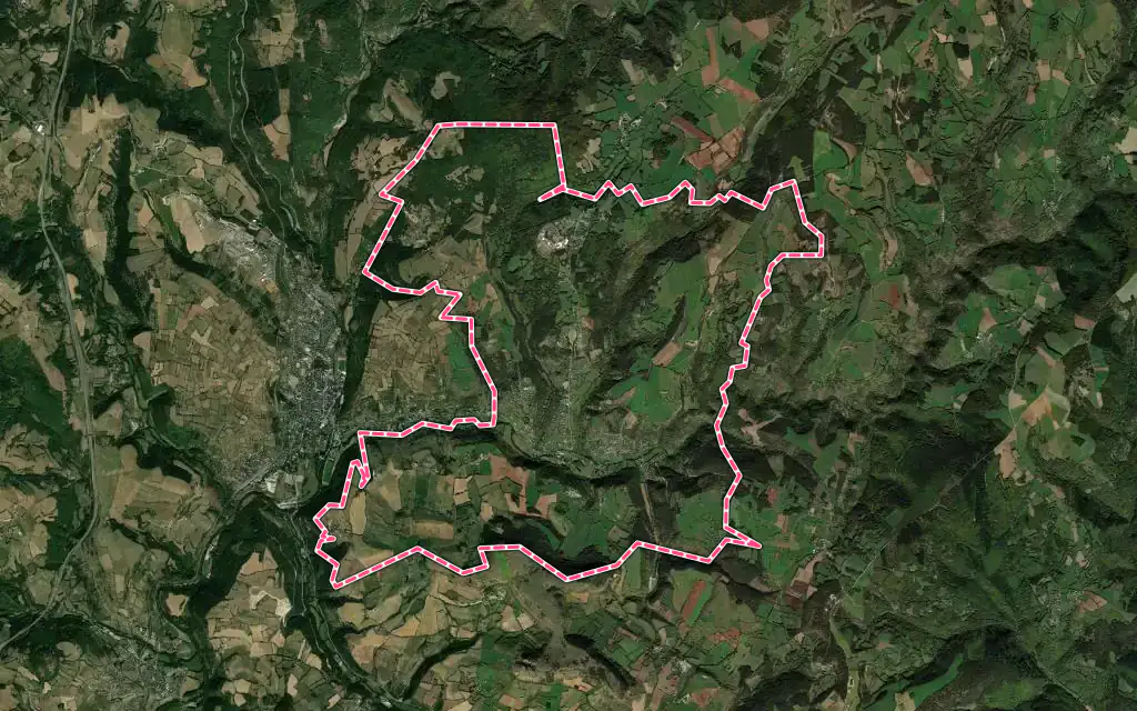 Vue satellite de Montrodat avec ses contours administratifs