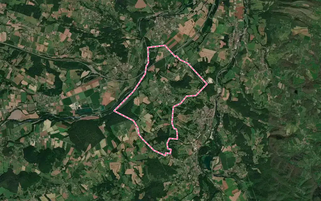 Vue satellite de Montsaunès avec ses contours administratifs