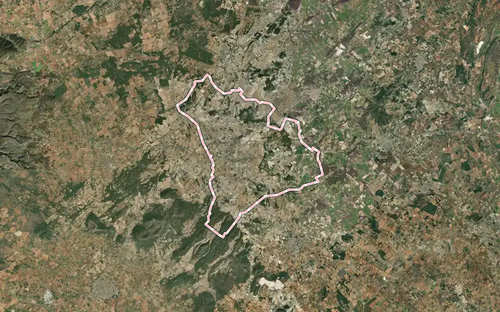 Vista satélite de Montuïri con su contorno administrativo