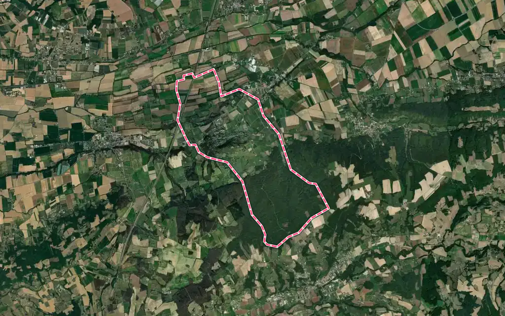 Vue satellite de Moras-en-Valloire avec ses contours administratifs