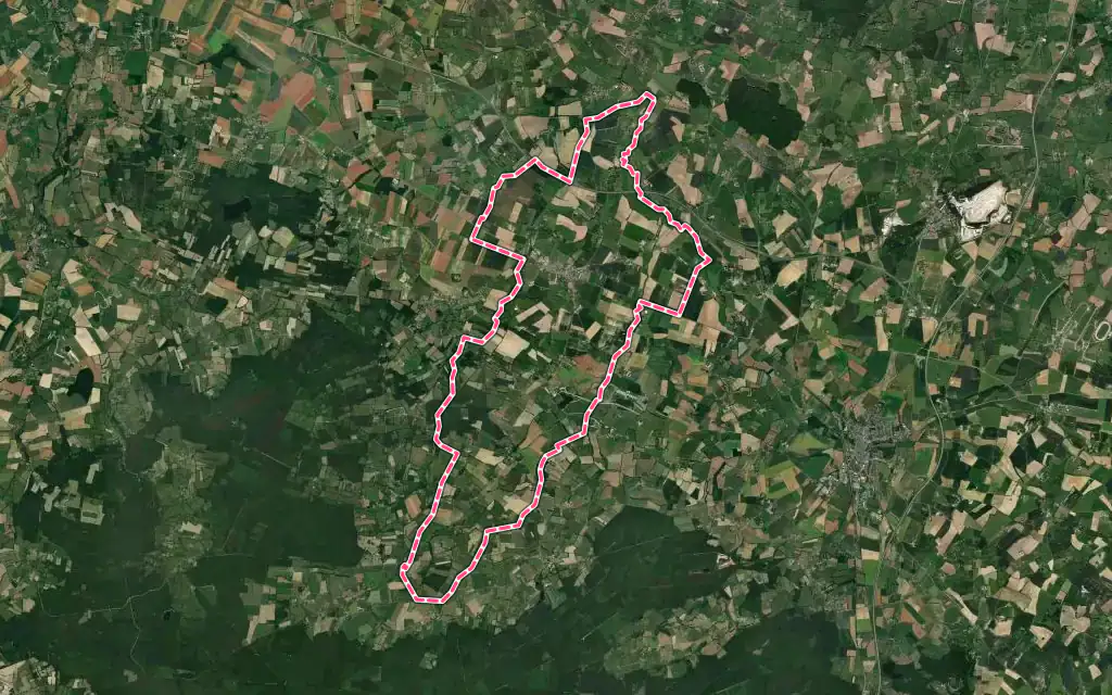 Vue satellite de Mortrée avec ses contours administratifs