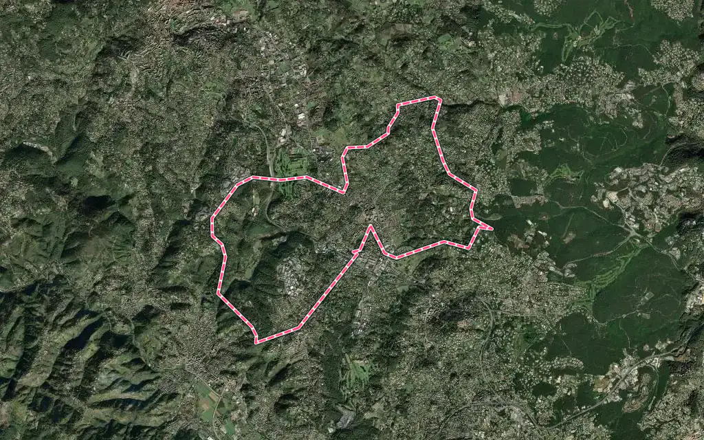 Vue satellite de Mouans-Sartoux avec ses contours administratifs