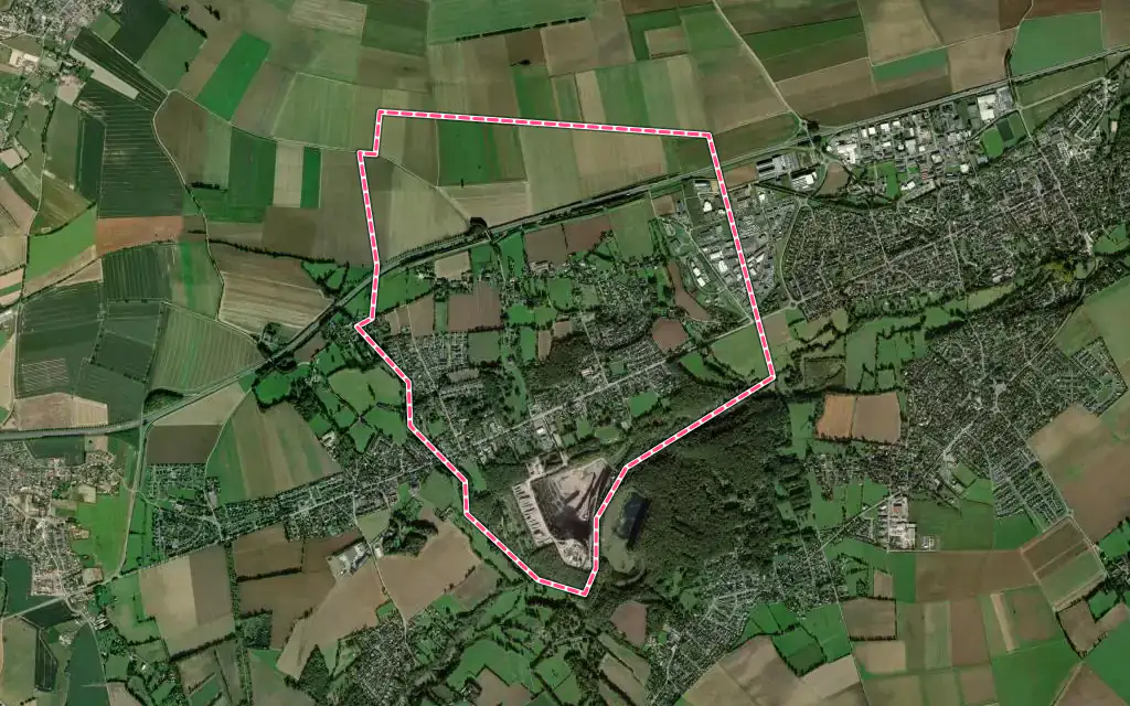 Vue satellite de Mouen avec ses contours administratifs