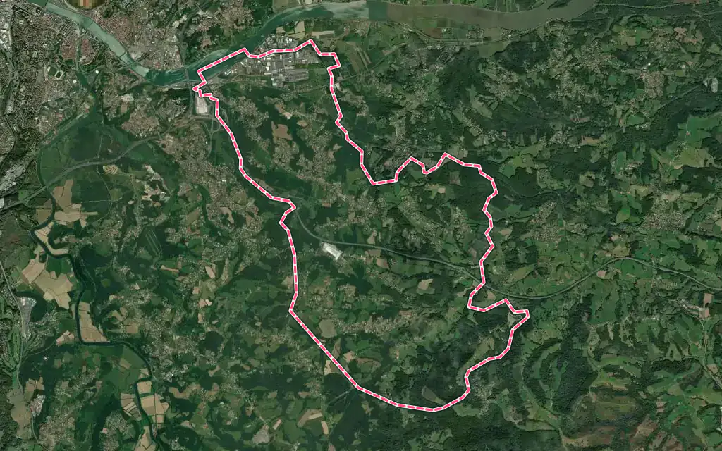 Vue satellite de Mouguerre avec ses contours administratifs
