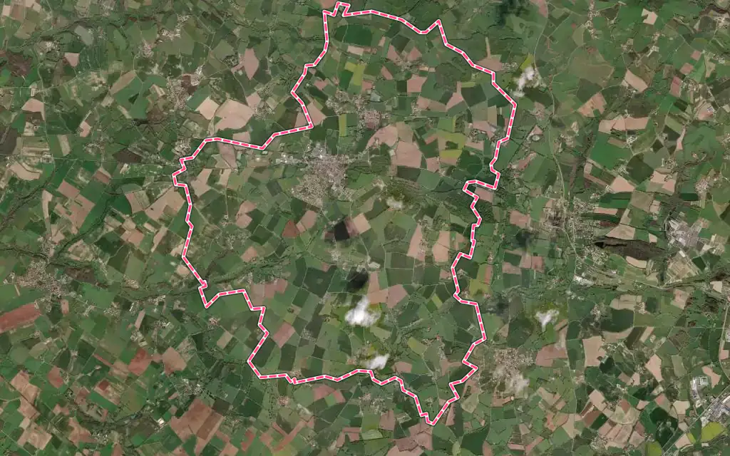 Vue satellite de Mouilleron-Saint-Germain avec ses contours administratifs