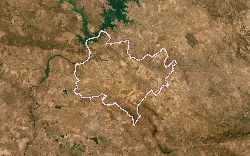 Vista satélite de Moura (Santo Agostinho e São João Batista) e Santo Amador con su contorno administrativo