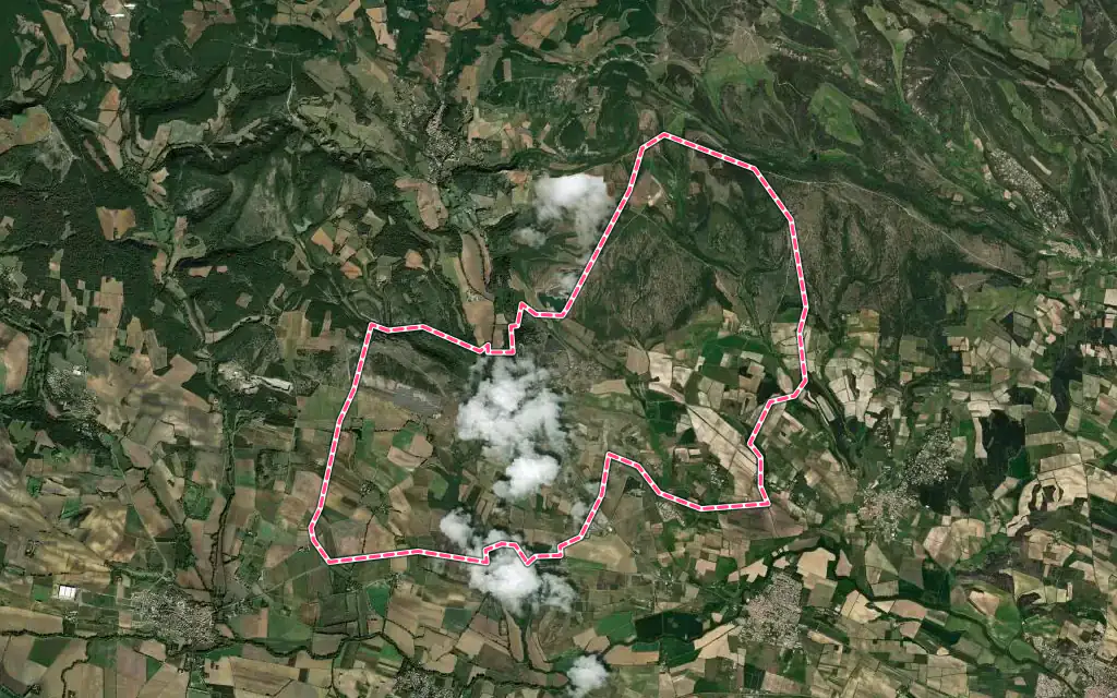 Vue satellite de Moussoulens avec ses contours administratifs