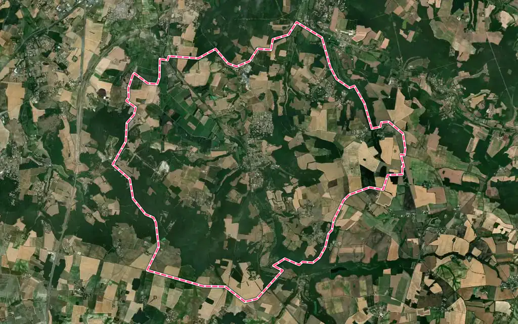 Vue satellite de Mouthiers-sur-Boëme avec ses contours administratifs