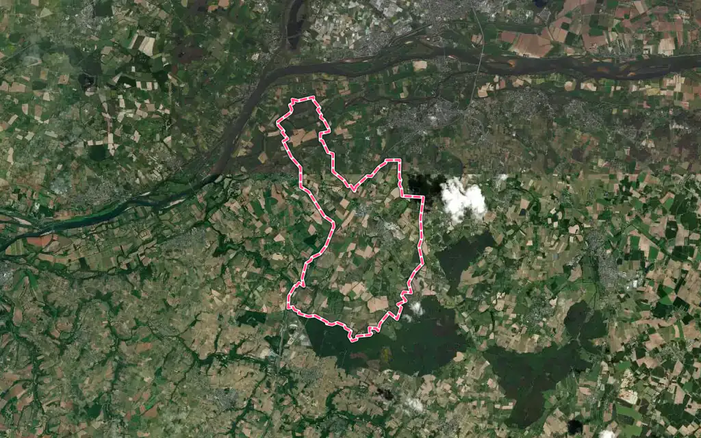 Vue satellite de Mozé-sur-Louet avec ses contours administratifs