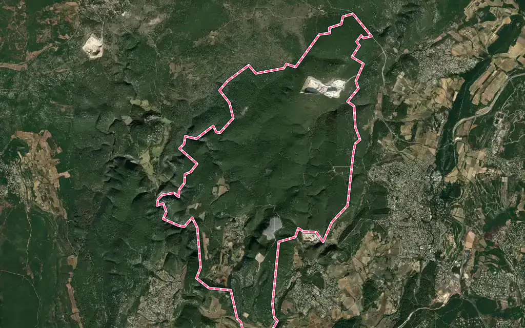 Vue satellite de Murles avec ses contours administratifs