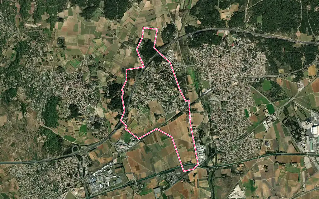 Vue satellite de Mus avec ses contours administratifs