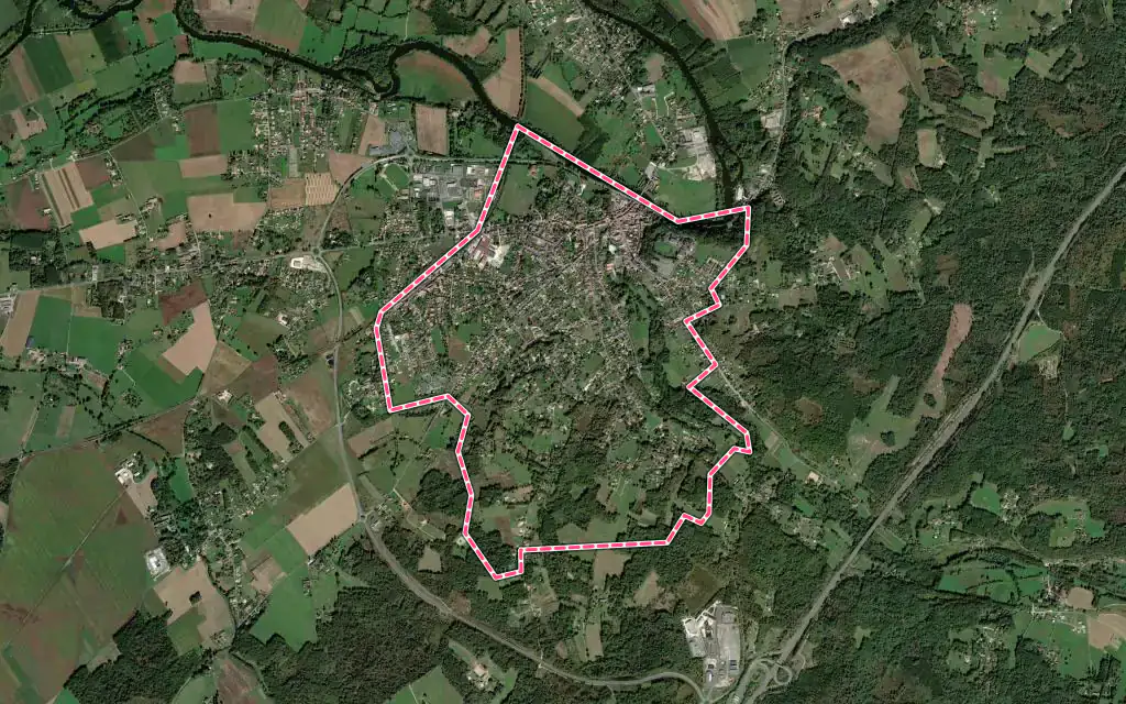 Vue satellite de Mussidan avec ses contours administratifs