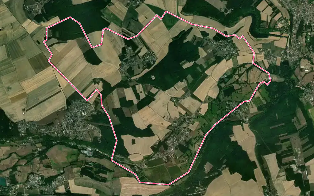 Vue satellite de Muzy avec ses contours administratifs