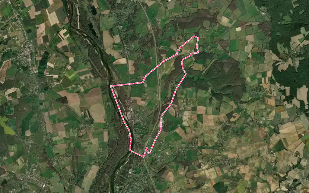 Vue satellite de Myennes avec ses contours administratifs