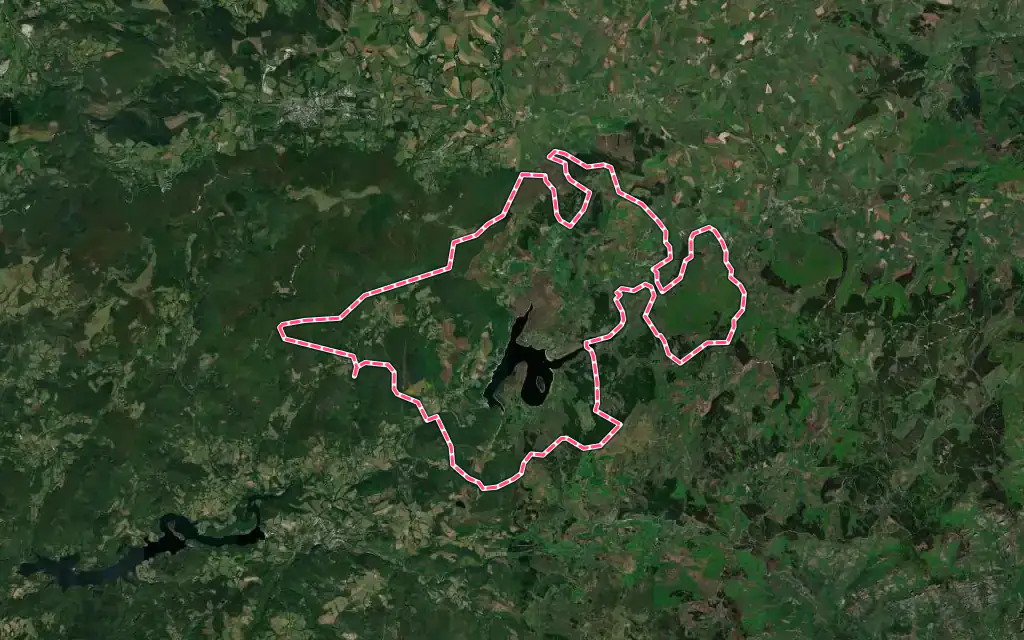 Vue satellite de Nages avec ses contours administratifs