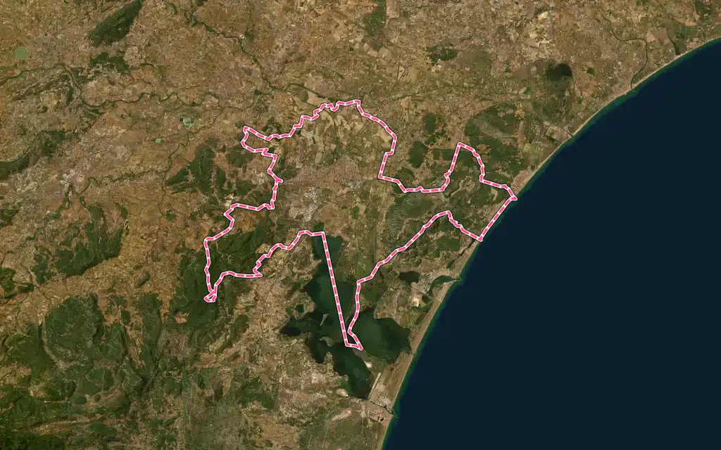 Vue satellite de Narbonne avec ses contours administratifs