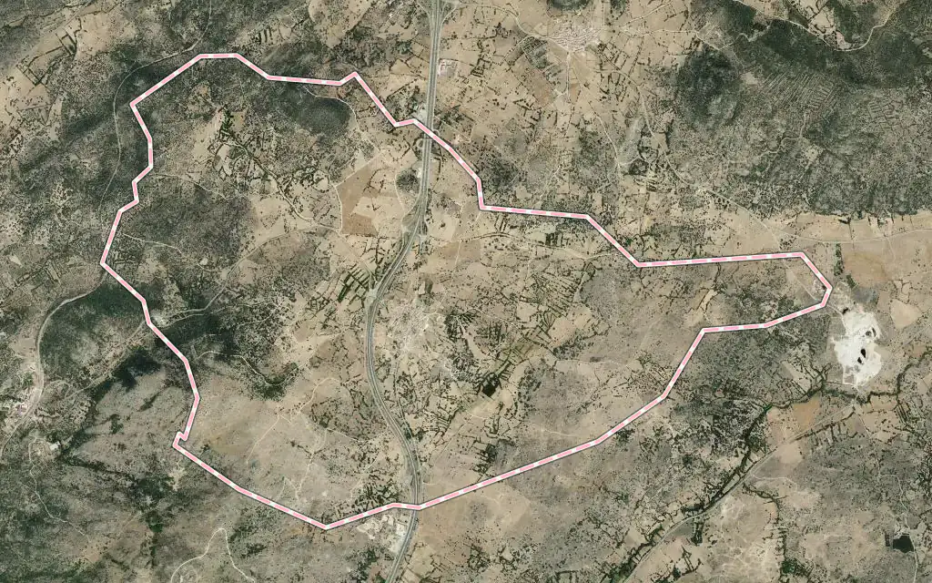 Vista satélite de Nava de Béjar con su contorno administrativo