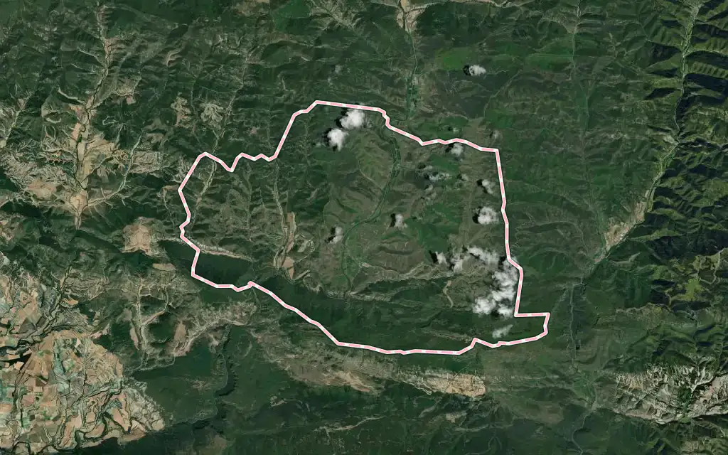 Vista satélite de Navascués / Nabaskoze con su contorno administrativo