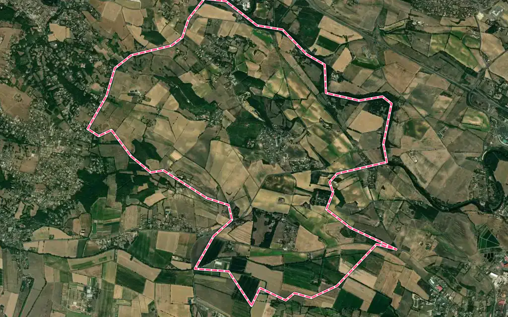 Vue satellite de Navès avec ses contours administratifs