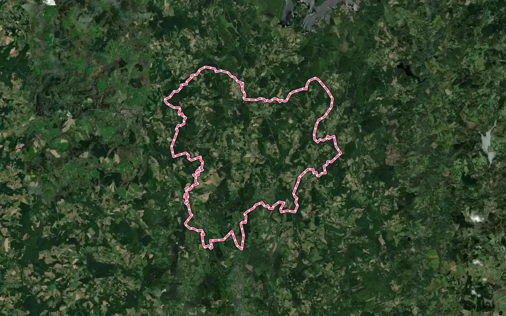 Vue satellite de Nedde avec ses contours administratifs