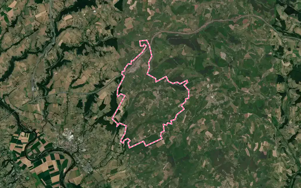 Vue satellite de Néronde avec ses contours administratifs